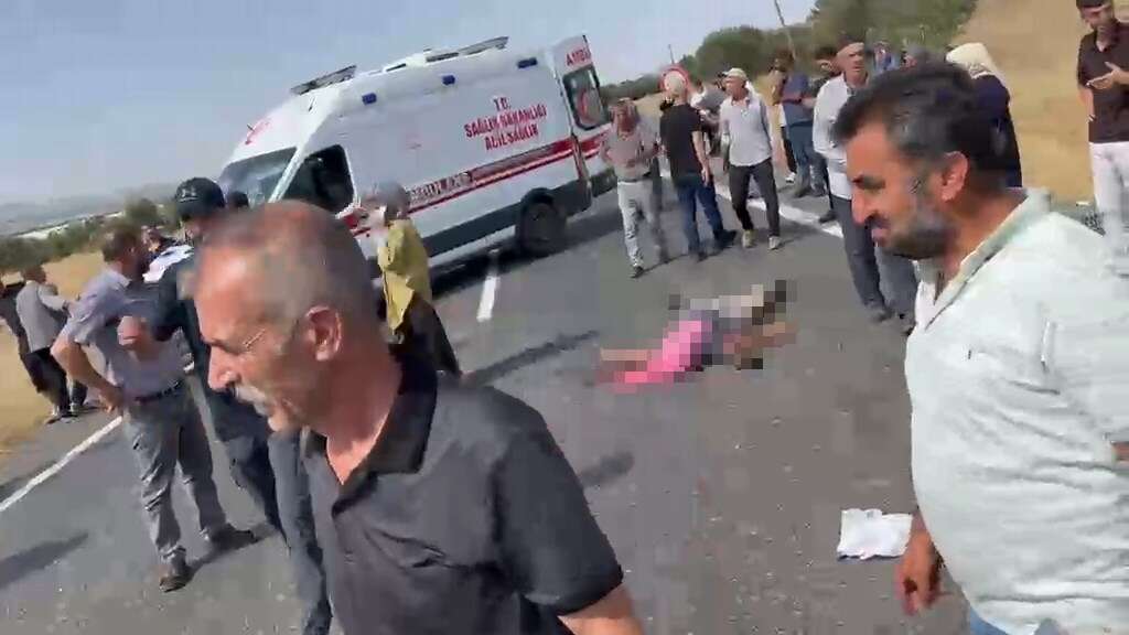 Yürek yakan kaza! 5 ölü, 11 yaralı var 13